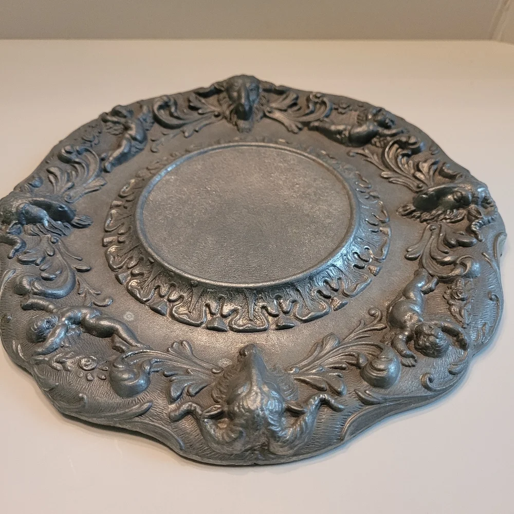 Vintage Pewter Plate. - Picture 7 of 8